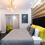 Crown Sea Apart Hotel