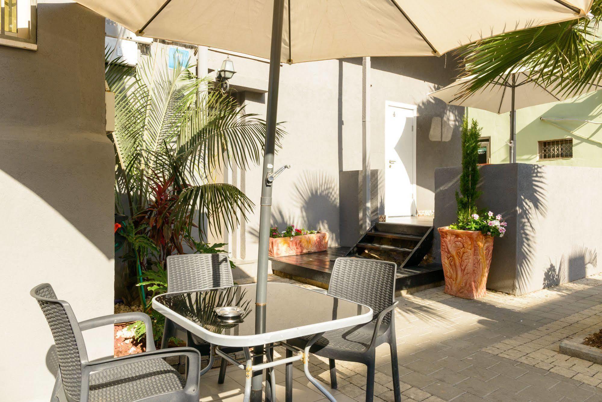 Crown Sea Apartment