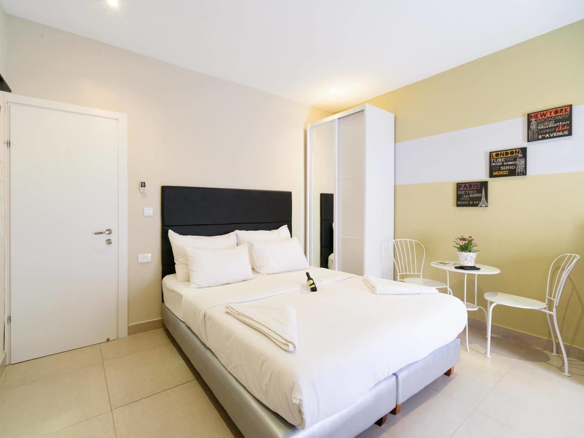Crown Sea Apartment *
